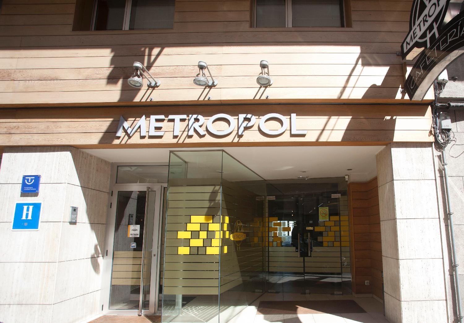 Hotel Metropol By Carris Lugo Exterior photo